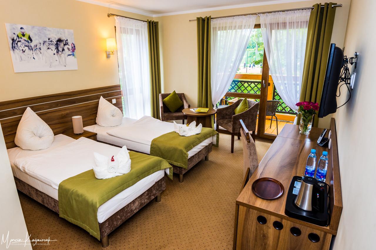 Hotel Na Skarpie ชกลาร์สกา ปอเรมบา ภายนอก รูปภาพ